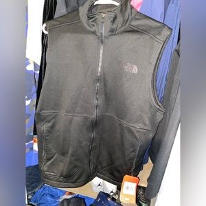 BNWT North Face Vest